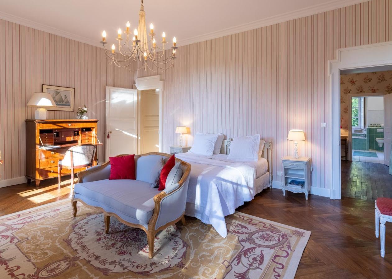 Chateau De La Marronniere Bed & Breakfast Aizenay ภายนอก รูปภาพ